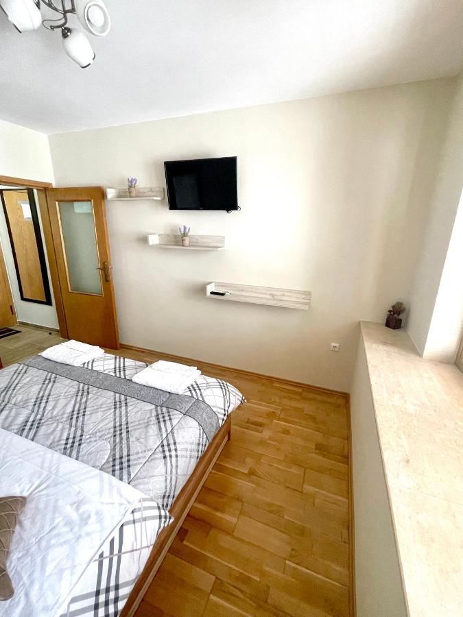 Sunny Apartment Varna Exterior photo